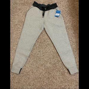 Brooks Women’s Fremont Jogger Sweatpants size M